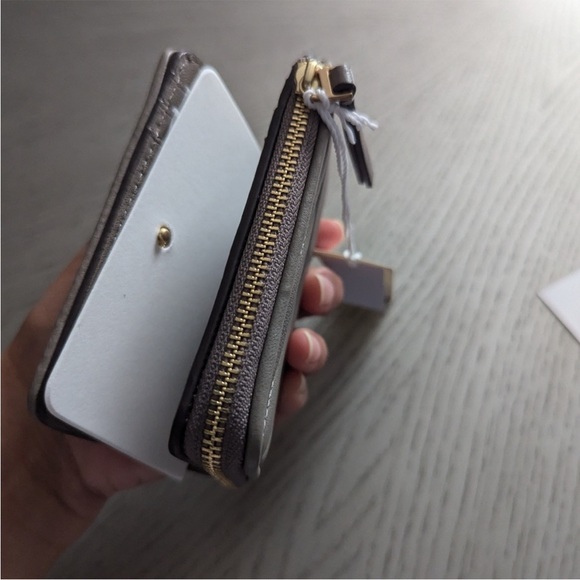 Tory Burch Kira Chevron Bi-Fold Wallet - Picture 5 of 8